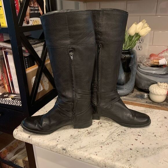 Lauren Ralph Lauren Black Leather Heeled Boots - Picture 5 of 6